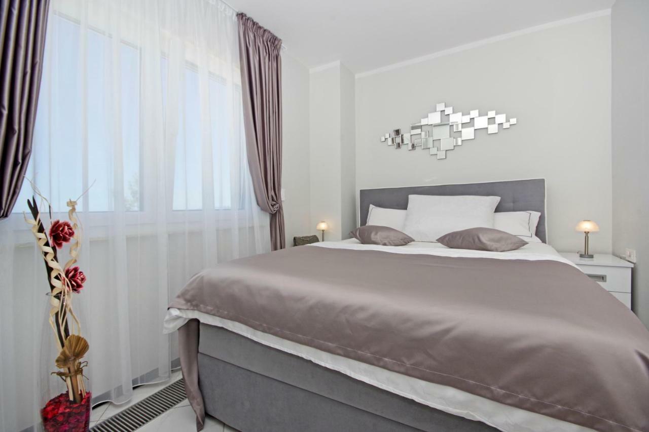 Villa Inis Makarská Exteriér fotografie