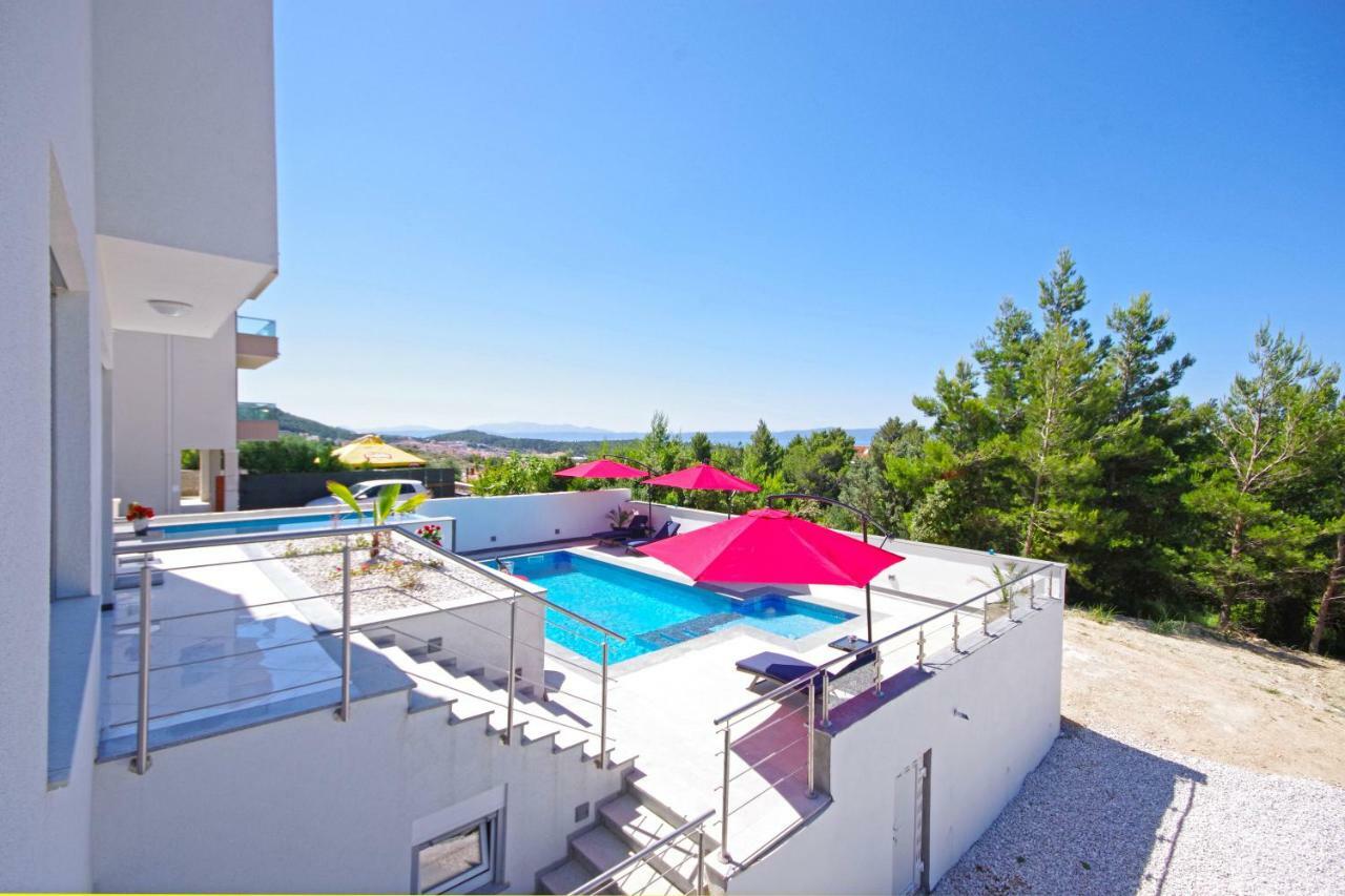 Villa Inis Makarská Exteriér fotografie