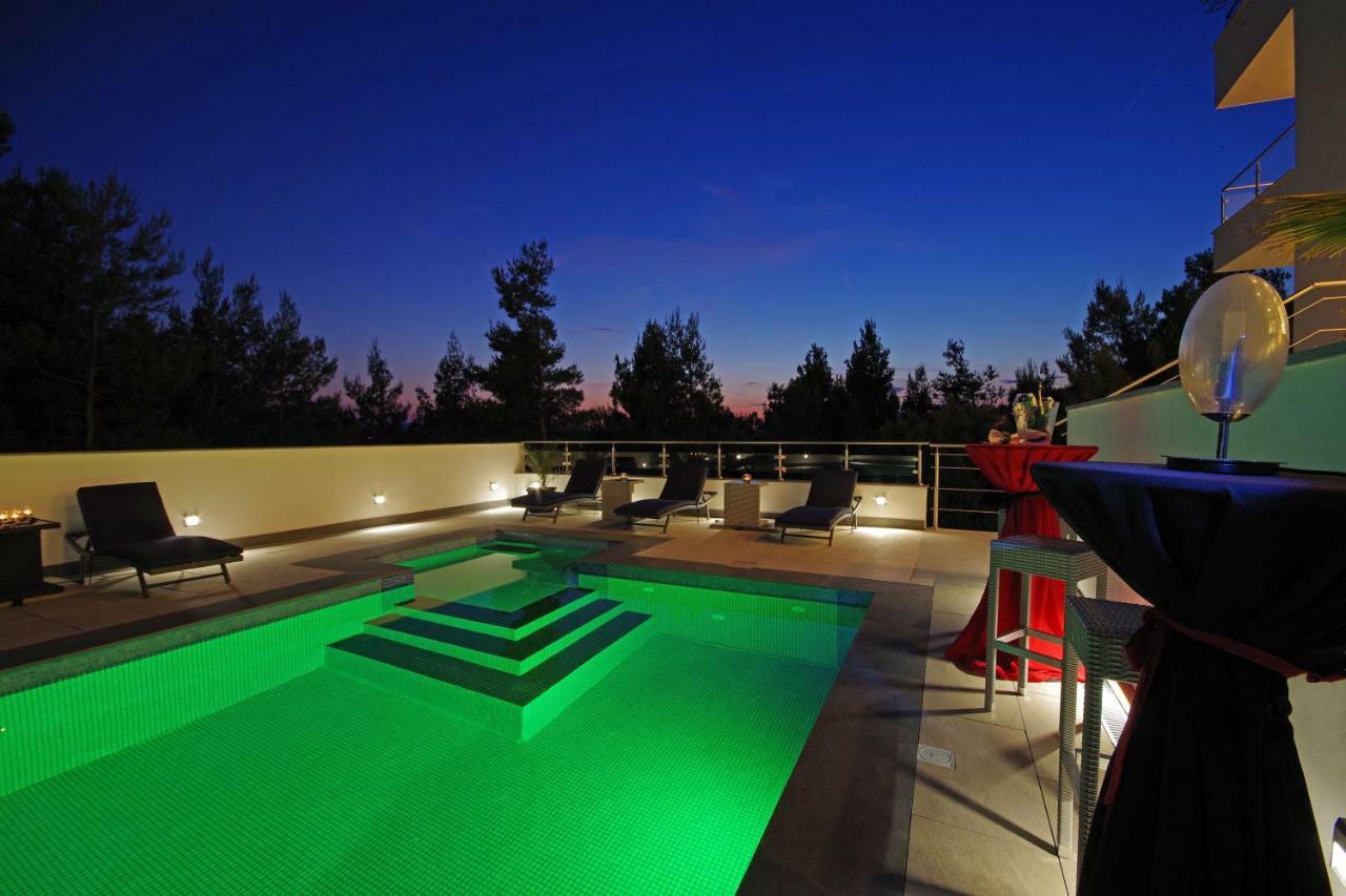 Villa Inis Makarská Exteriér fotografie