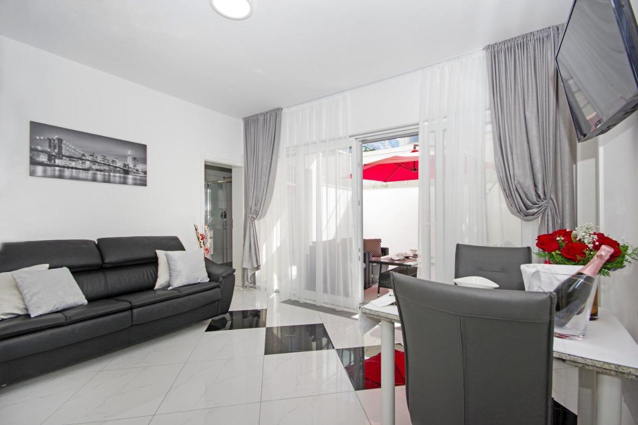 Villa Inis Makarská Exteriér fotografie